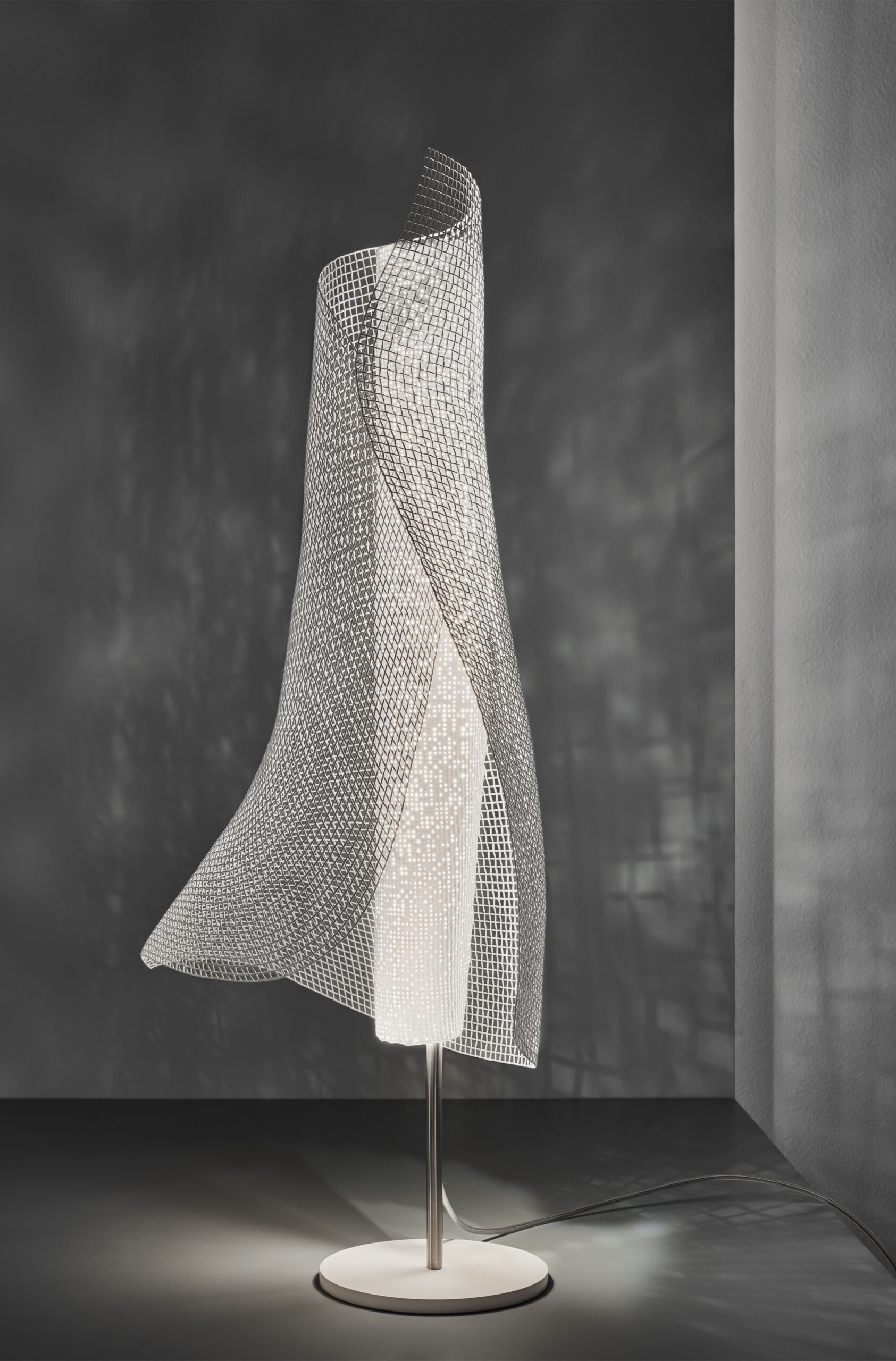 Lampe à poser Clara par Arturo Álvarez x A-emotional light