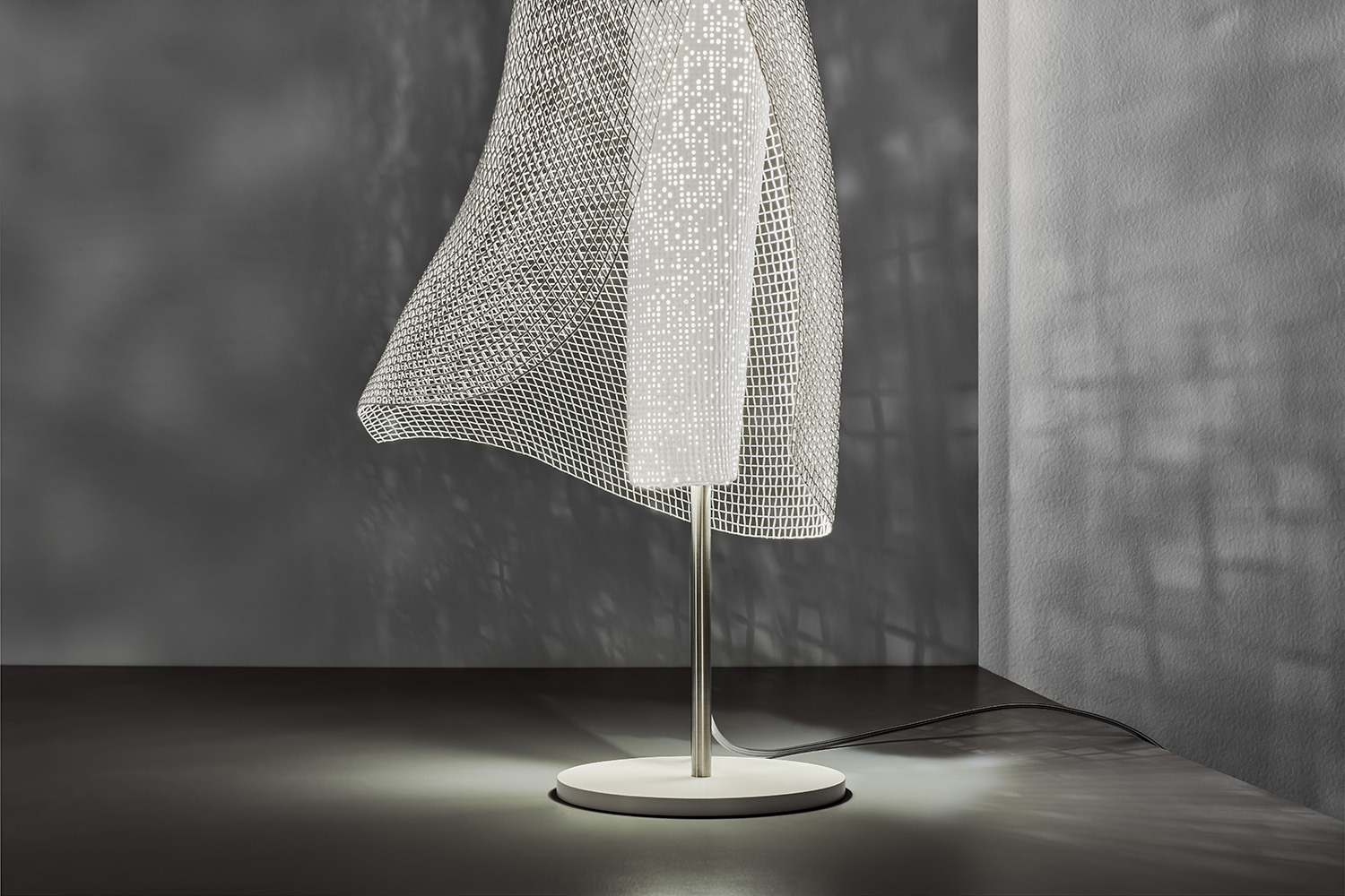 Lampe à poser Clara par Arturo Álvarez x A-emotional light