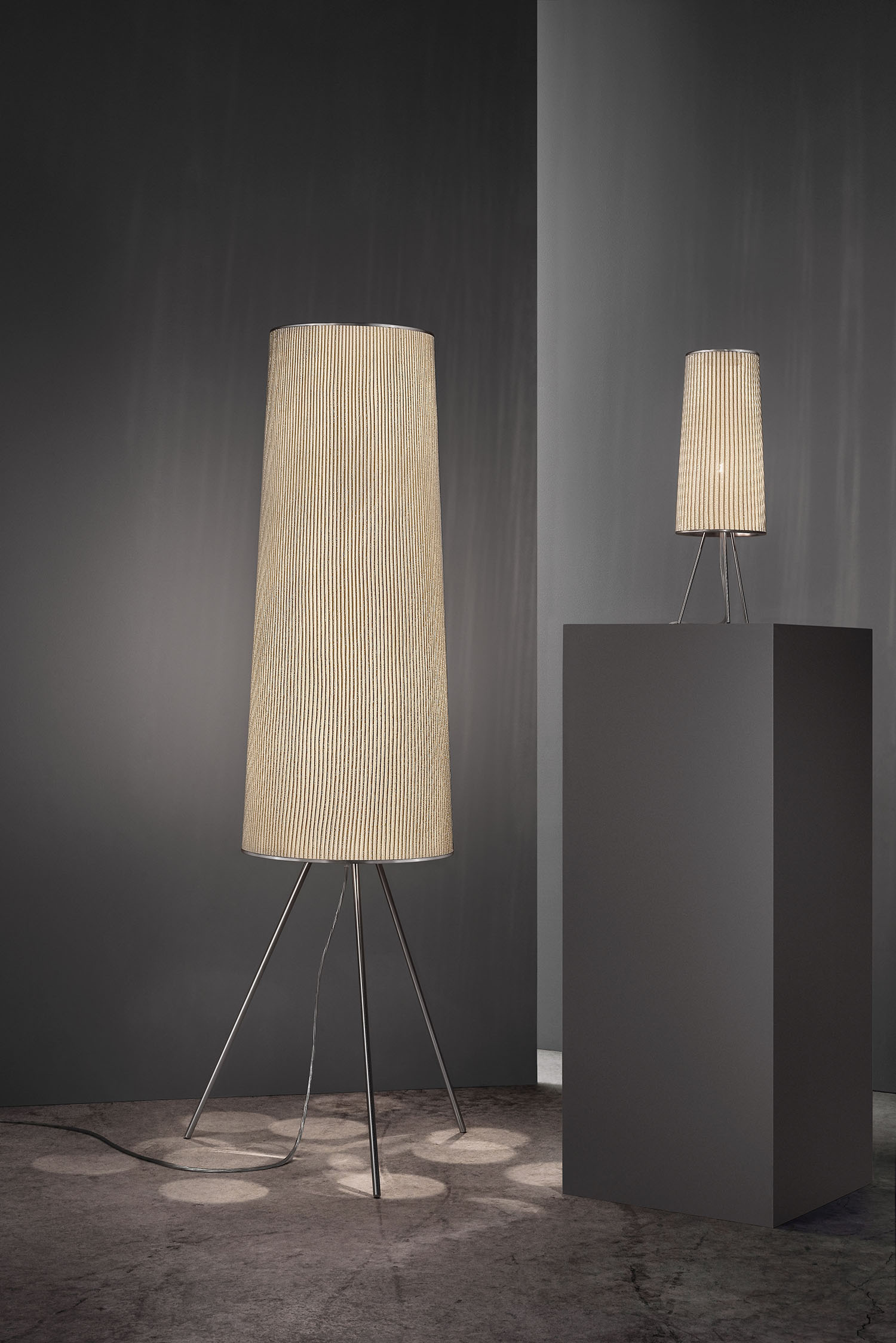 Lampe à poser Ura Small par Arturo Álvarez x A-emotional Light