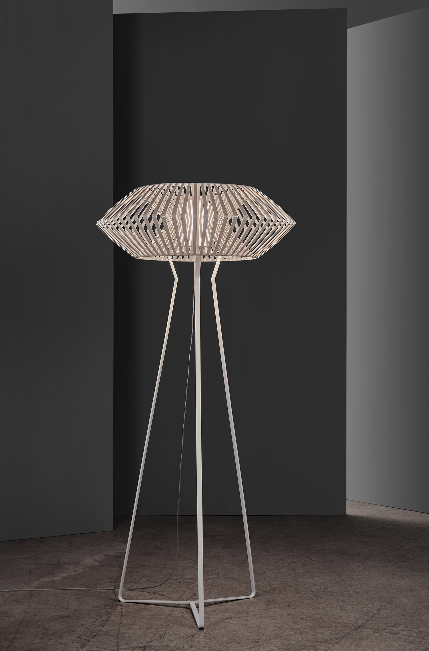 Lampadaire V par Héctor Serrano x A-emotional Light