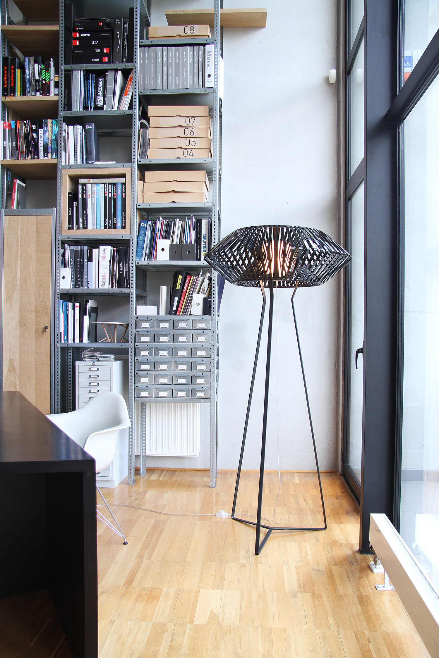 Lampadaire V par Héctor Serrano x A-emotional Light