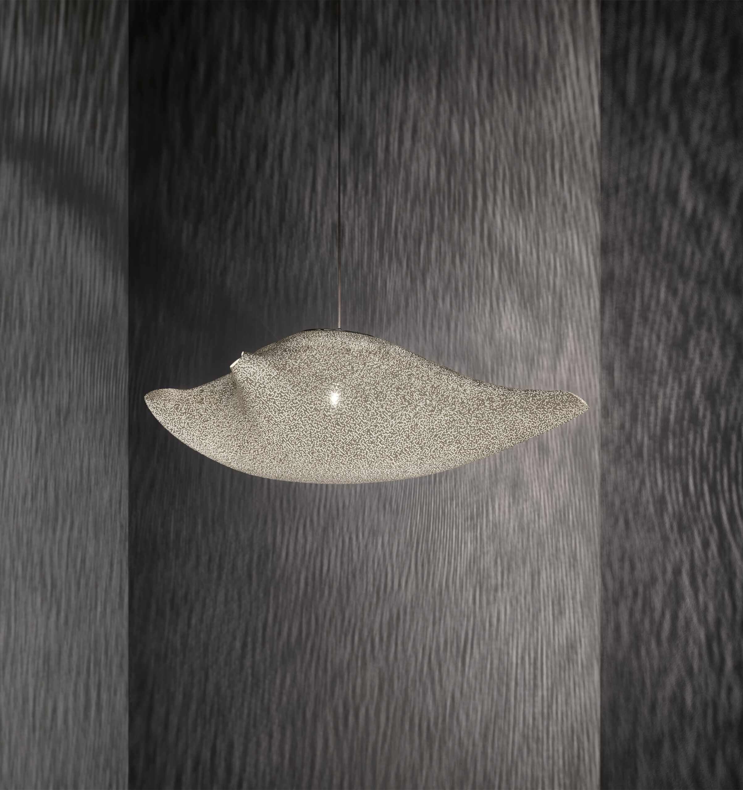 Suspension Ballet par Héctor Serrano x a-emotional Light