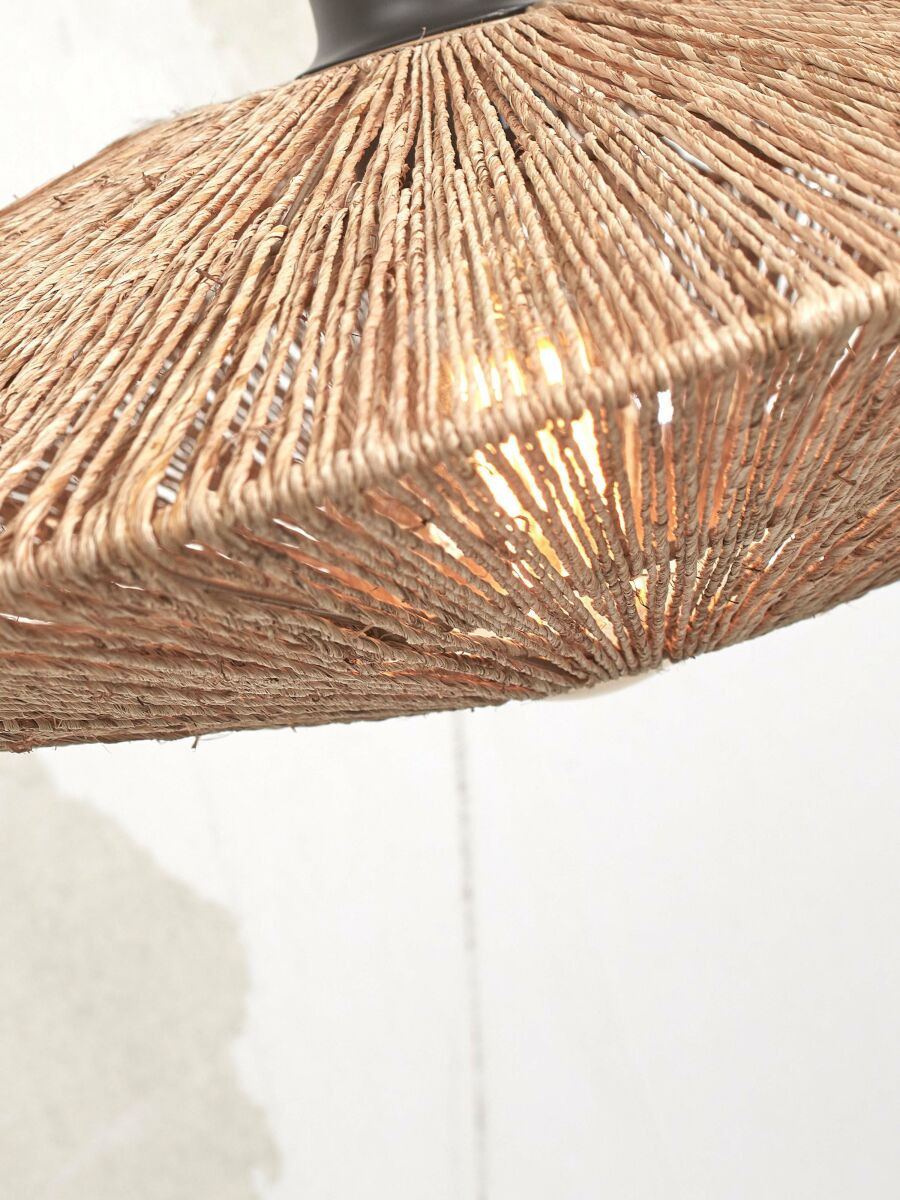 Plafonnier Iguazu Disc en jute au design naturel par Good & Mojo Plafonnier Iguazu Disc en jute au design naturel par Good & Mojo