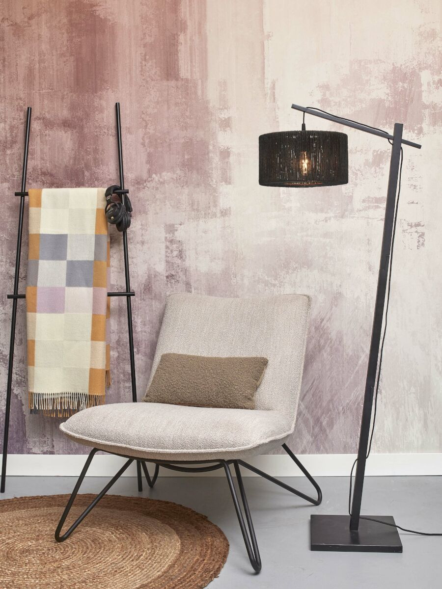 Lampadaire Iguazu new en Bambou naturel au design naturel par Good & Mojo Lampadaire Iguazu new en Bambou naturel au design naturel par Good & Mojo