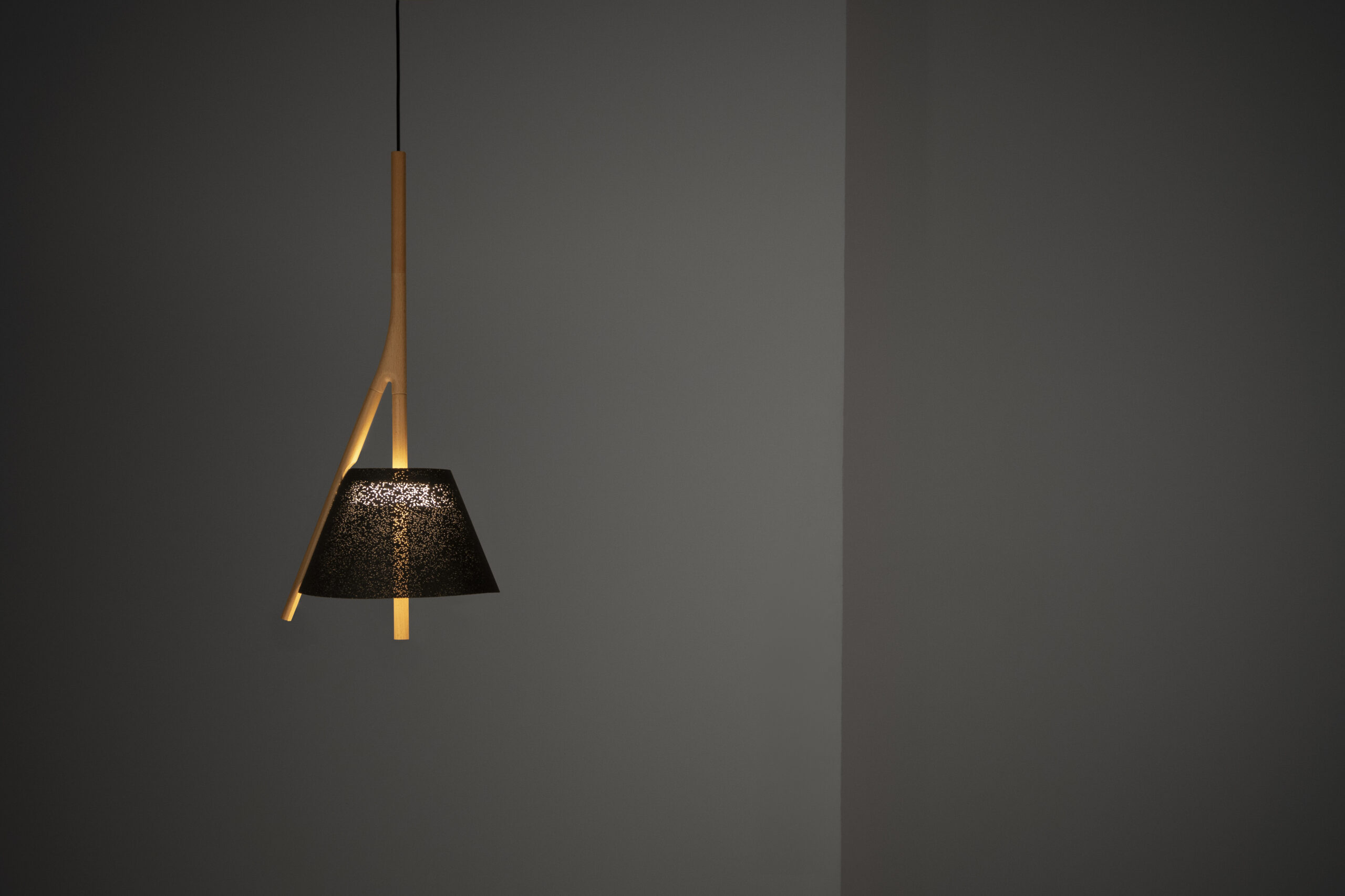 Suspension Cambo par cenlitrosmetrocadrado x A-emotional Light Suspension Cambo A par cenlitrosmetrocadrado x A-emotional Light