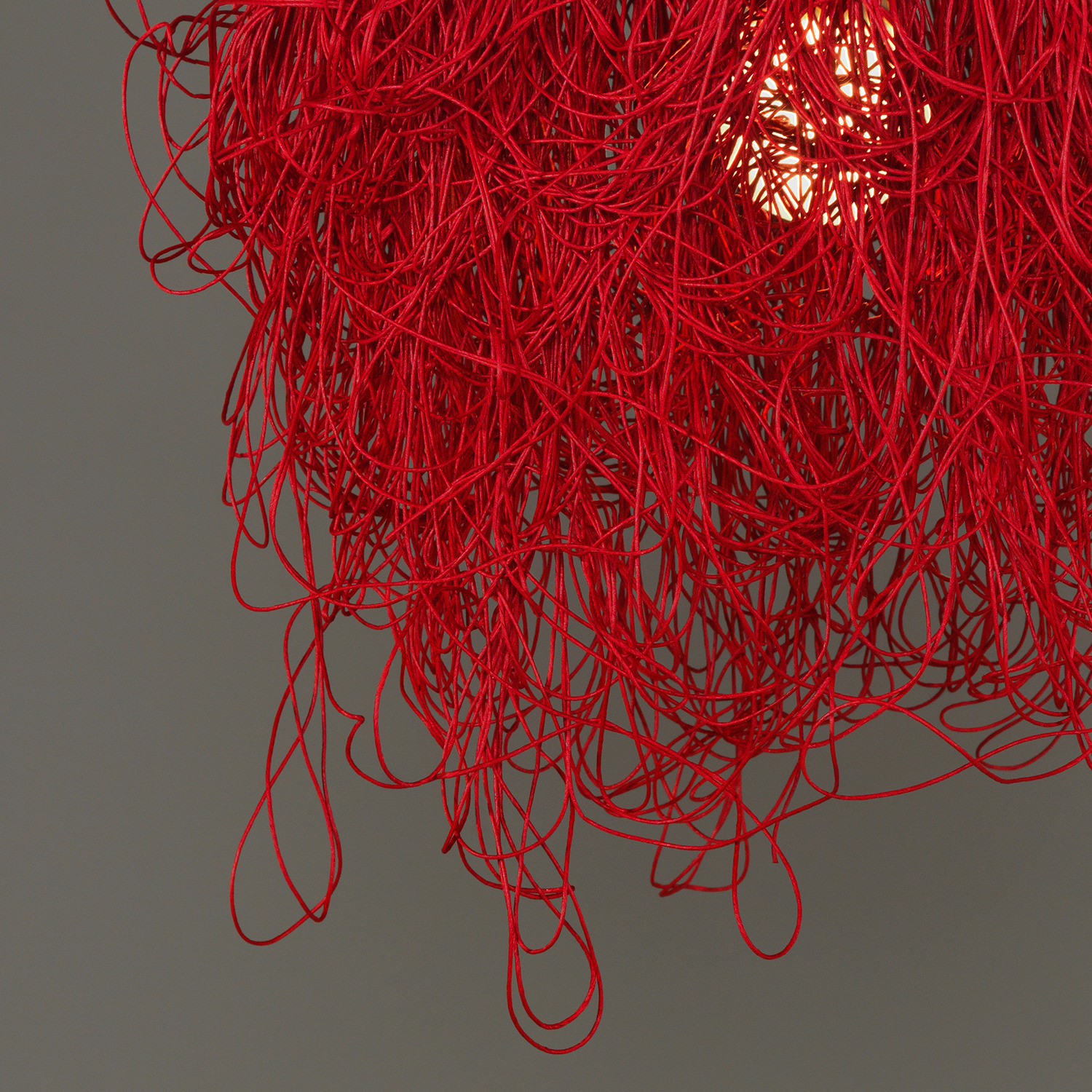 Suspension Caos par Arturo Álvarez x A-emotional Light Suspension Caos par Arturo Álvarez x A-emotional Light