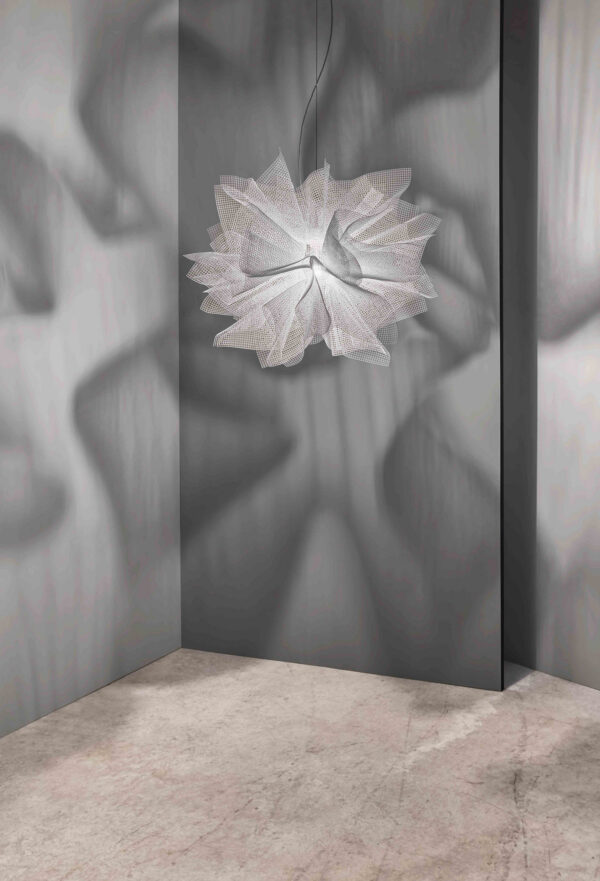 Suspension Fluo par Arturo Álvarez x a-emotional Light