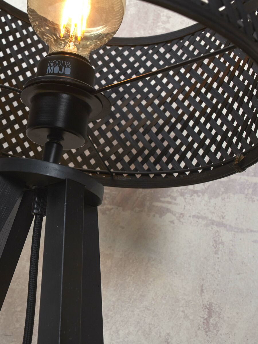 Lampadaire Java ER en bamboo au design naturel par Good & Mojo Lampadaire Java ER en bamboo au design naturel par Good & Mojo