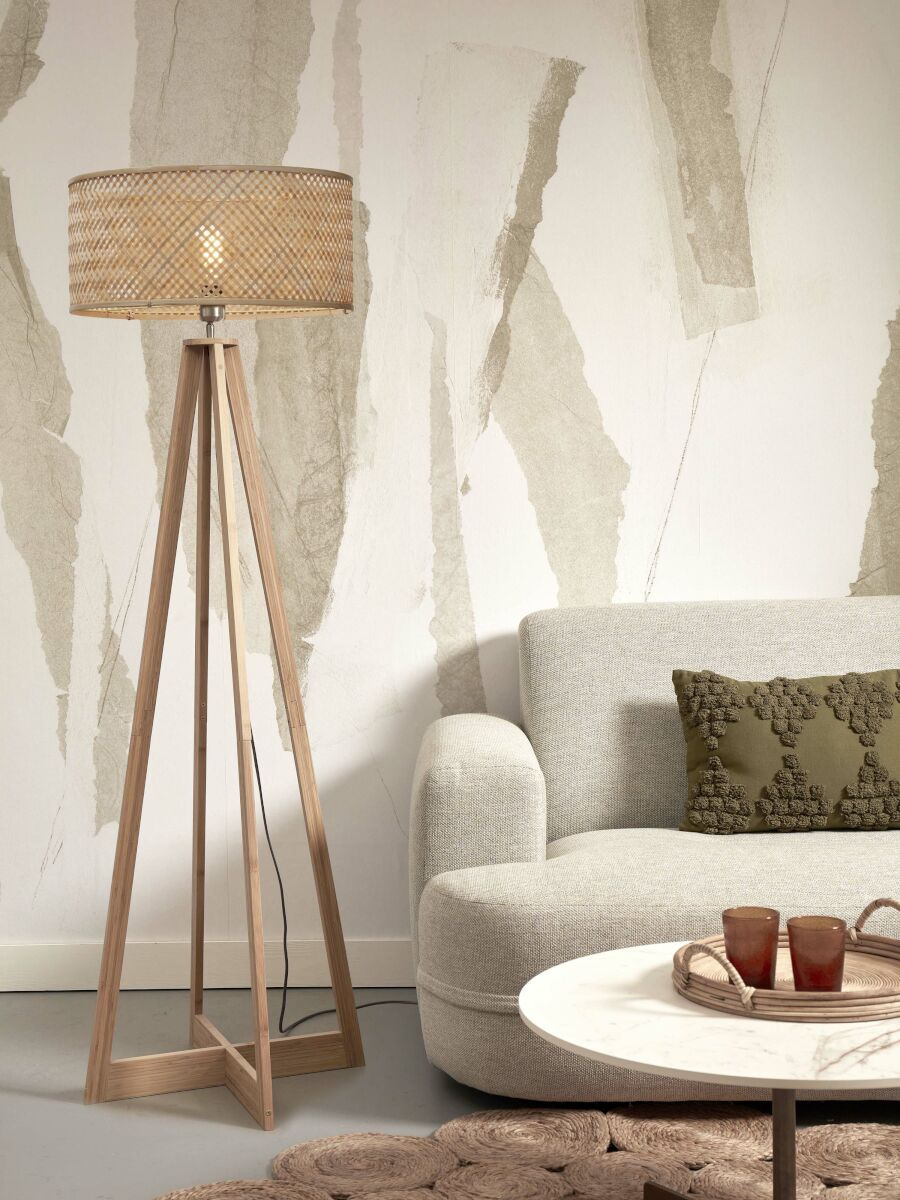Lampadaire Java ER en bamboo au design naturel par Good & Mojo Lampadaire Java ER en bamboo au design naturel par Good & Mojo