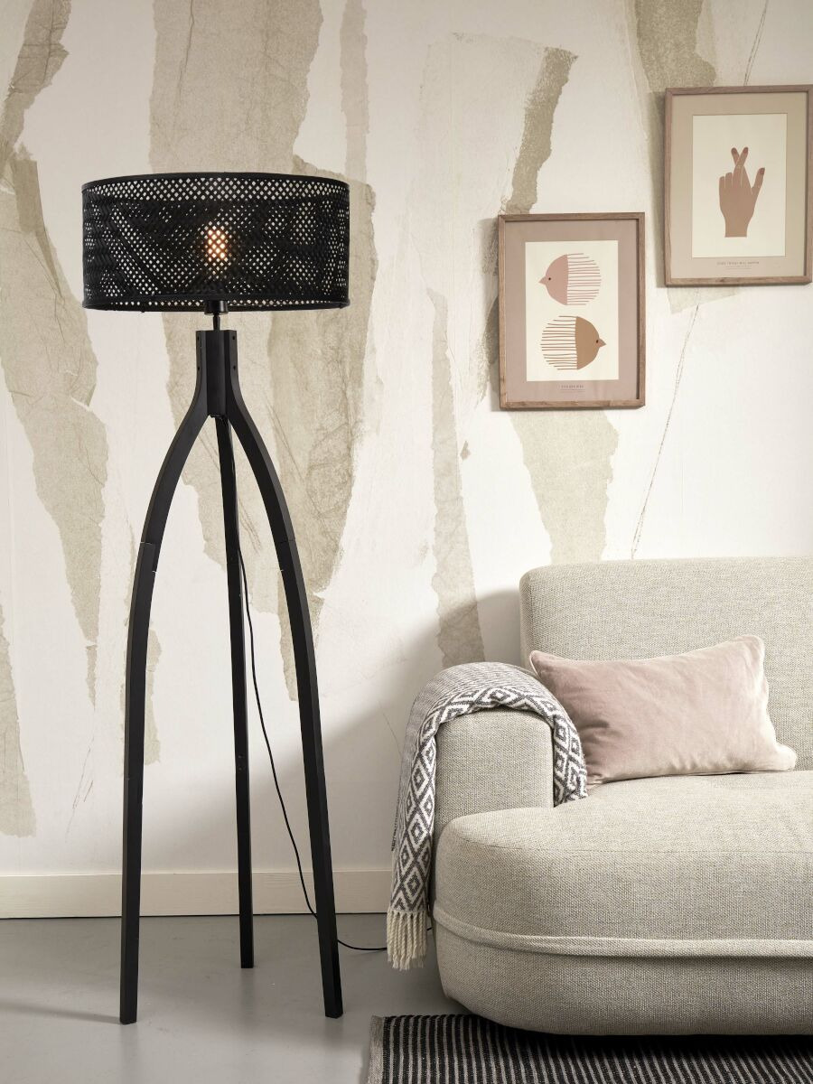 Lampadaire Java AP en bamboo au design naturel par Good & Mojo Lampadaire Java AP en bamboo au design naturel par Good & Mojo