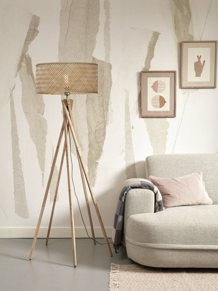 Lampadaire Java KL en bamboo au design naturel par Good & Mojo Lampadaire Java KL en bamboo au design naturel par Good & Mojo