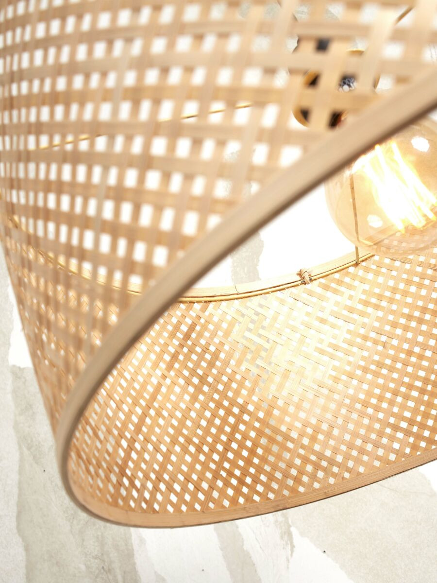 Lampadaire Java Small AD en bamboo au design naturel par Good & Mojo Lampadaire Java Small AD en bamboo au design naturel par Good & Mojo