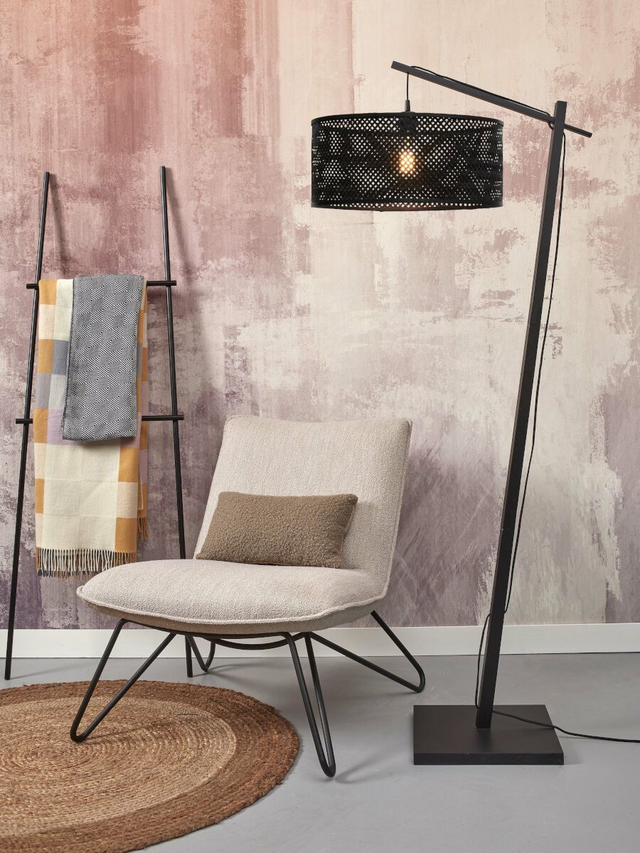 Lampadaire Java AD en bamboo au design naturel par Good & Mojo