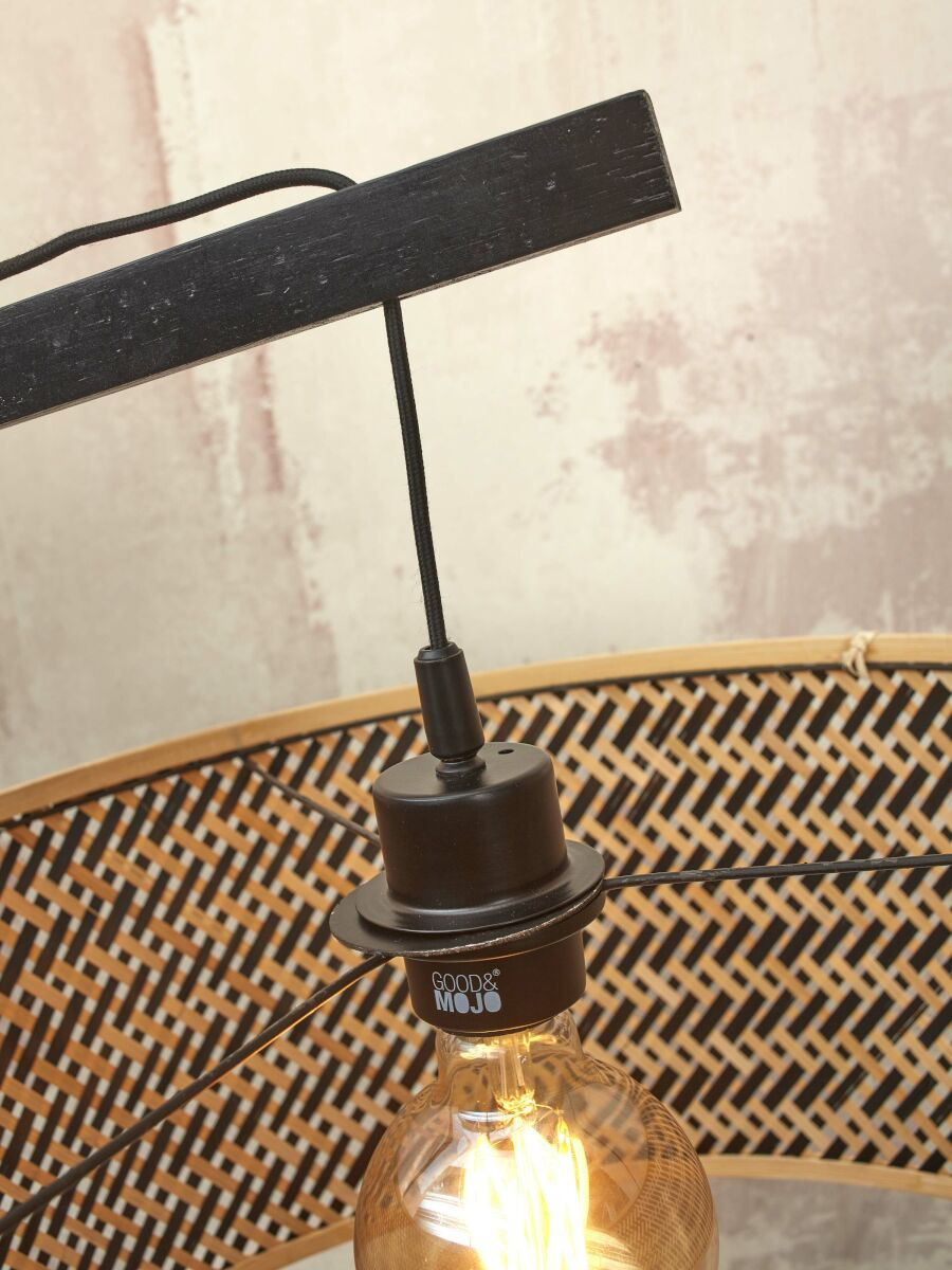 Lampadaire Java MB en bamboo au design naturel par Good & Mojo Lampadaire Java MB en bamboo au design naturel par Good & Mojo