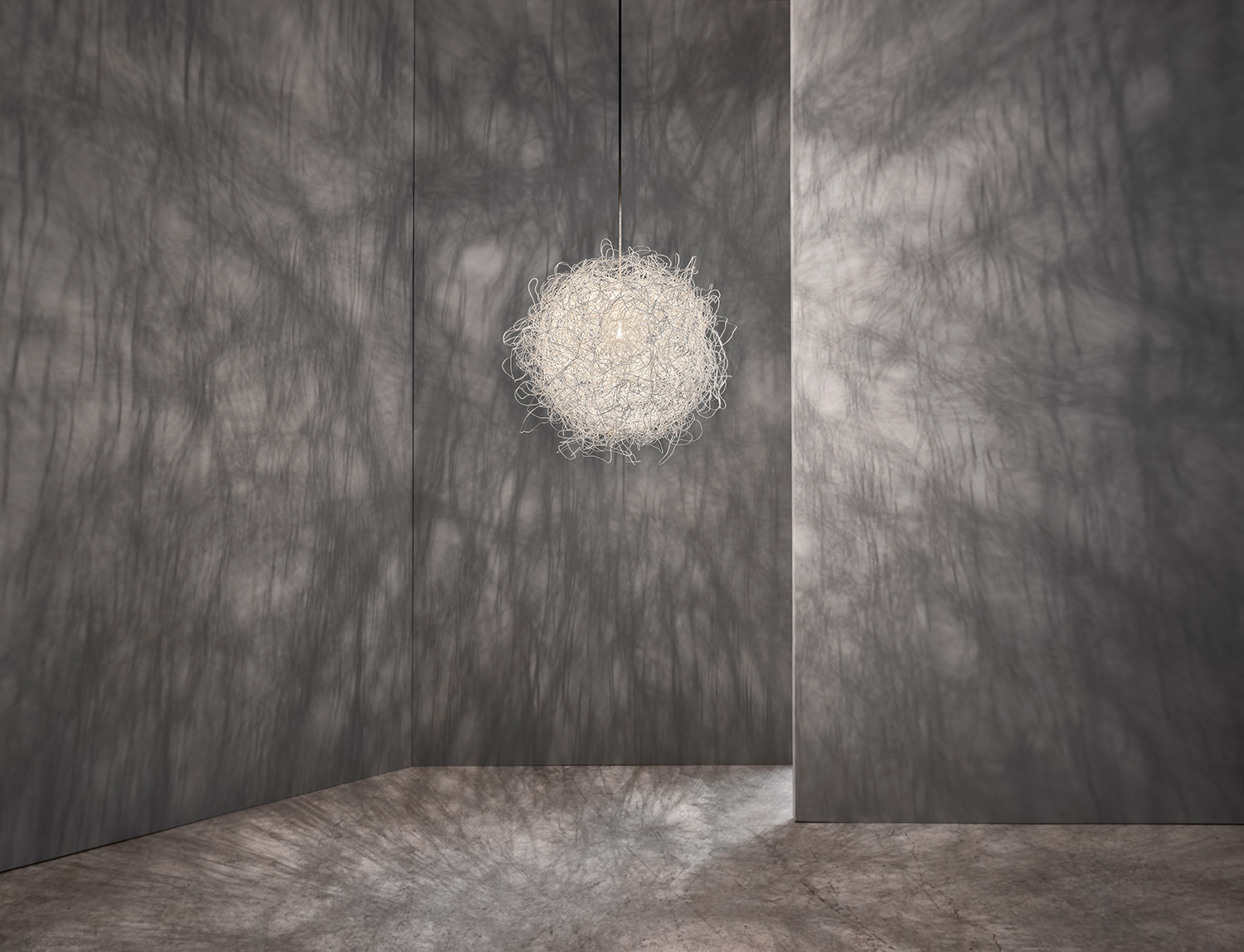 Suspension PILI par Arturo Álvarez x a-emotional Light Suspension PILI par Arturo Álvarez x a-emotional Light