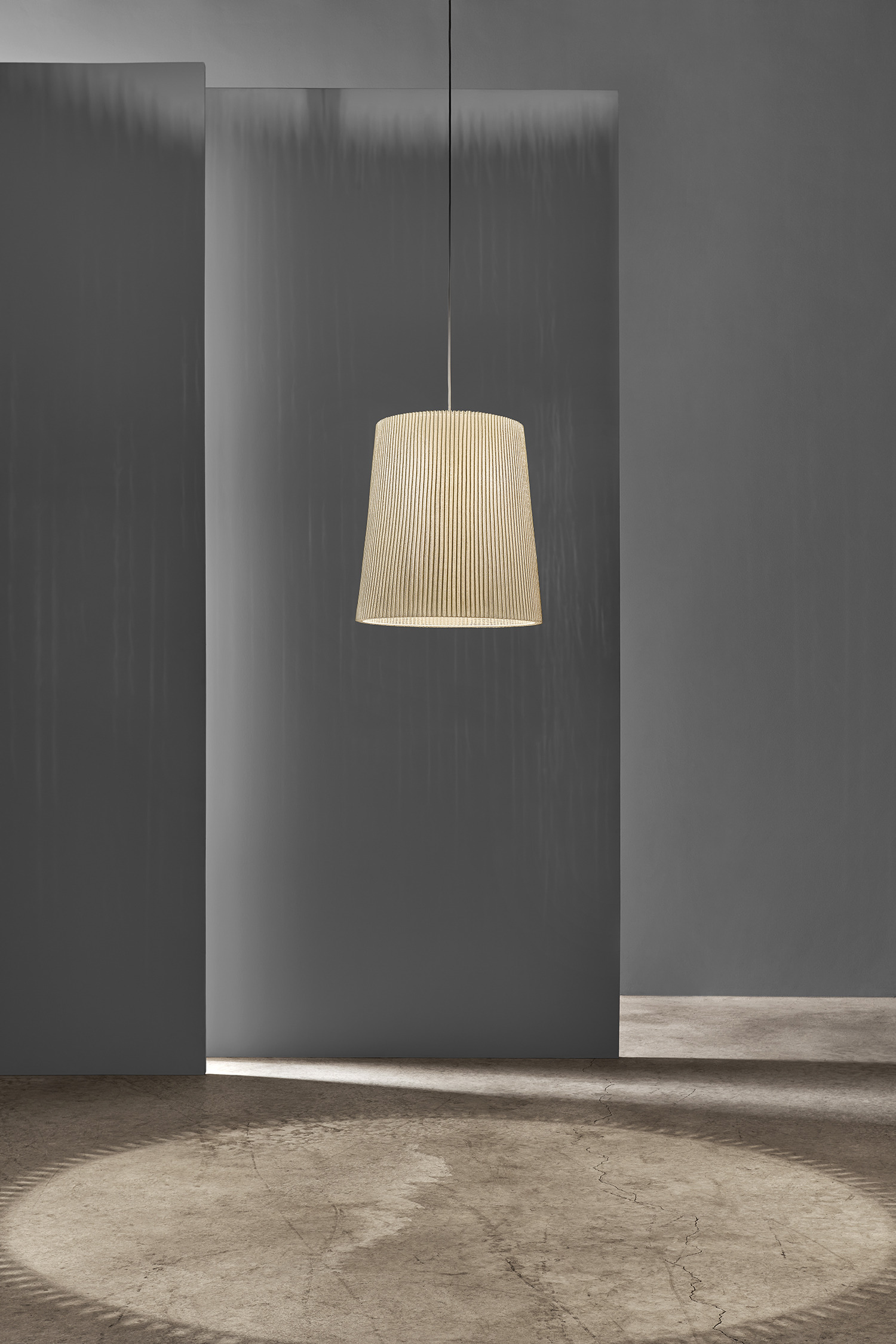 Suspension Virginia par Arturo Álvarez x a-emotional Light Suspension Virginia par Arturo Álvarez x a-emotional Light