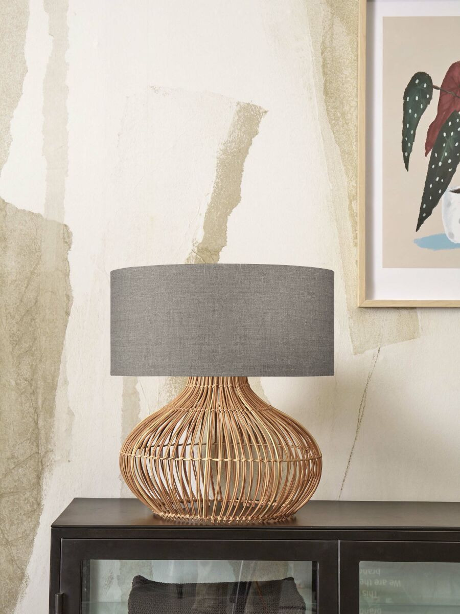 Lampe à poser Kalahari en rotin naturel au design naturel par Good & Mojo Lampe à poser Kalahari en rotin naturel au design naturel par Good & Mojo