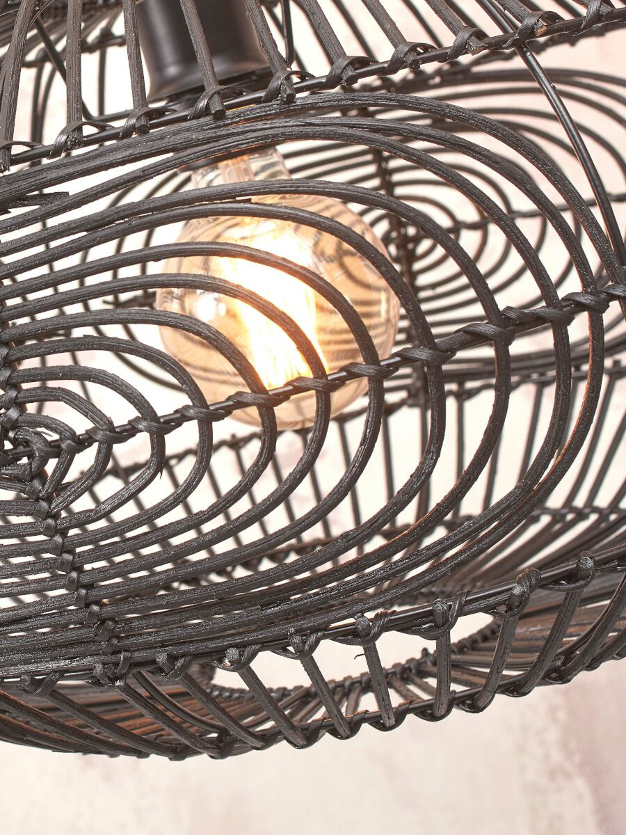 Plafonnier Madeira en rotin naturel au design naturel par Good & Mojo Plafonnier Madeira en rotin naturel au design naturel par Good & Mojo