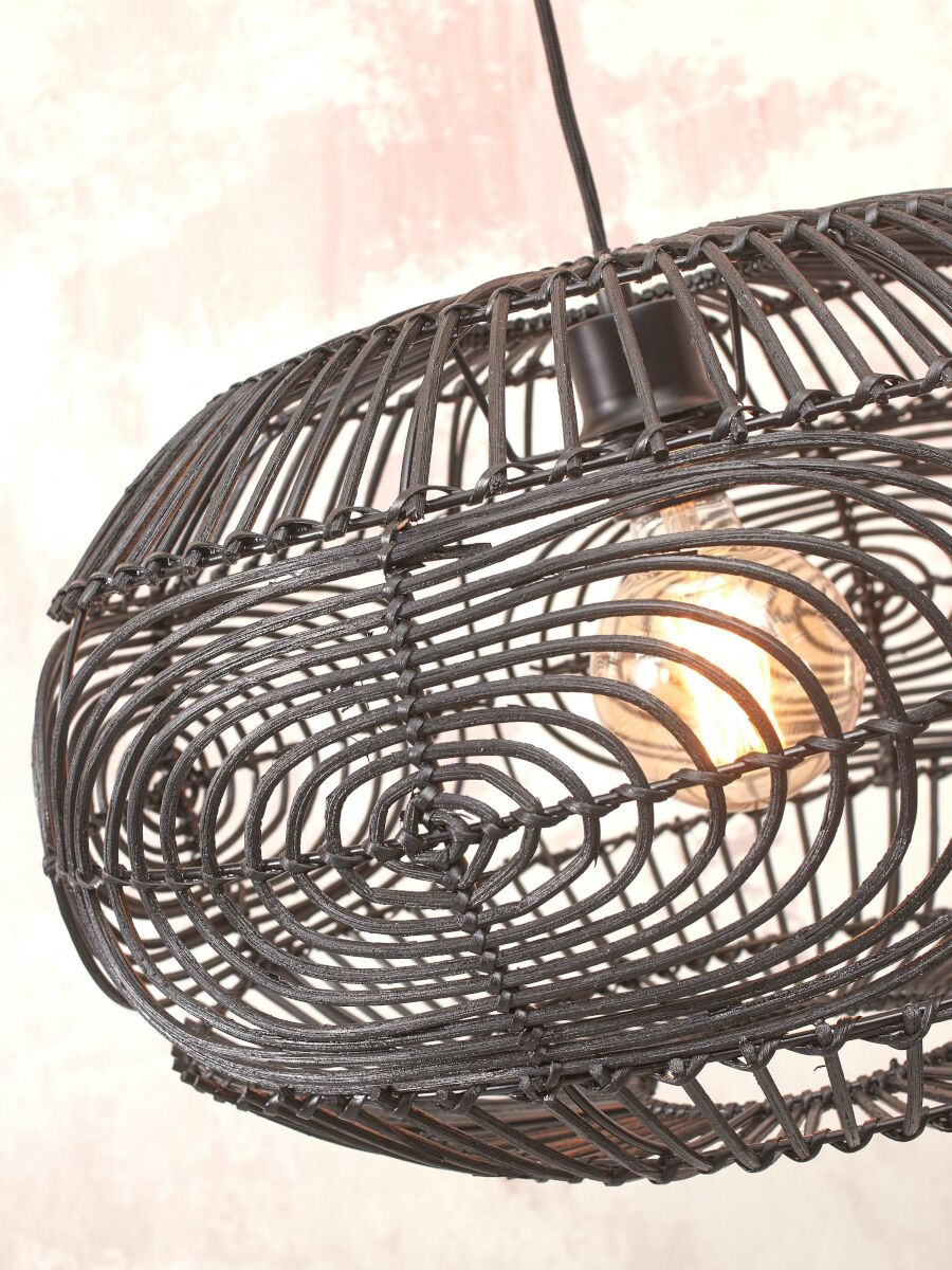 Lampadaire Madeira en rotin naturel au design naturel par Good & Mojo Lampadaire Madeira en rotin naturel au design naturel par Good & Mojo