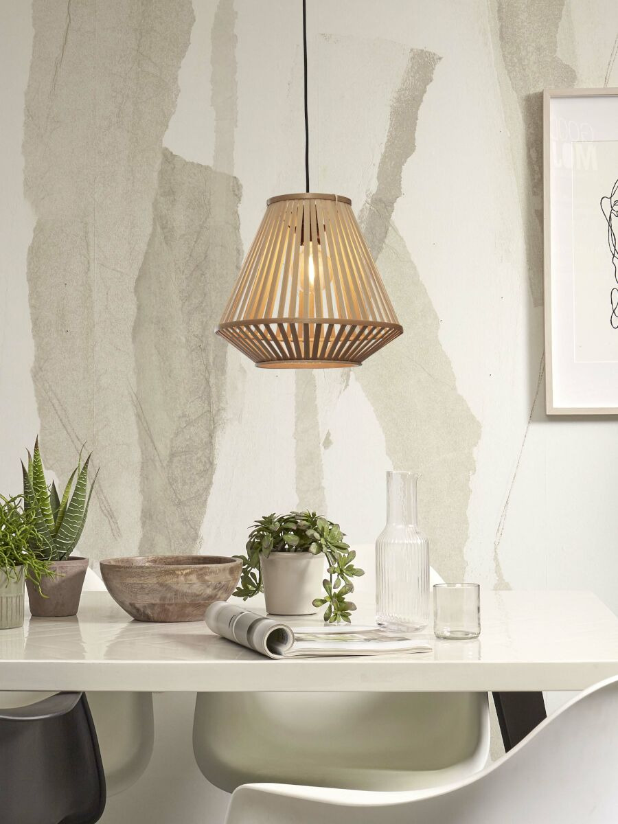 Suspension Merapi en bambou naturel au design naturel par Good & Mojo Suspension Merapi en bambou naturel au design naturel par Good & Mojo