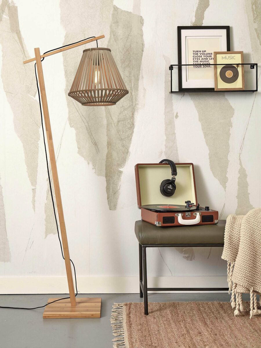 Lampadaire Merapi en bambou naturel au design naturel par Good & Mojo Lampadaire Merapi en bambou naturel au design naturel par Good & Mojo