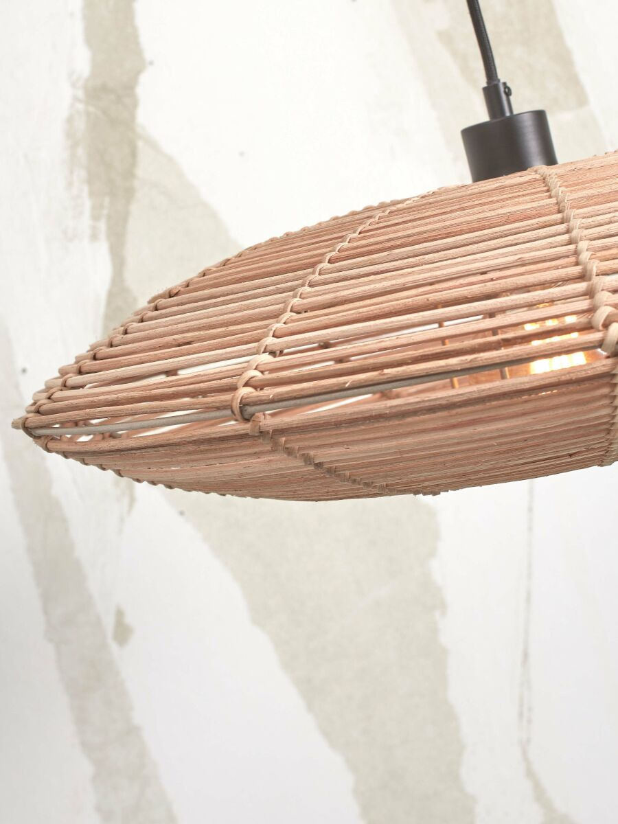 Lampadaire Tanami en rotin naturel au design naturel par Good & Mojo Lampadaire Tanami en rotin naturel au design naturel par Good & Mojo