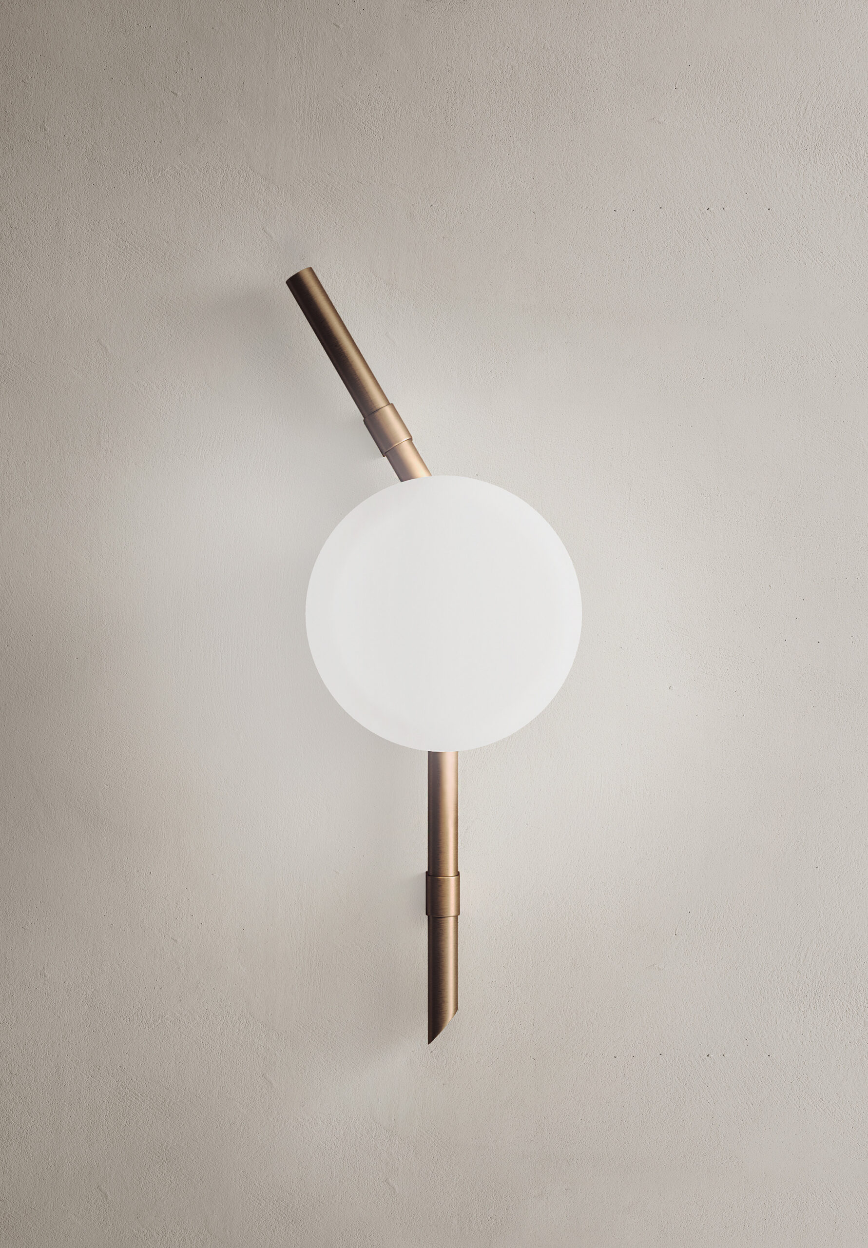 Plafonnier Floed en verre et aluminium par Storagemilano x KDLN Plafonnier Floed en verre et aluminium par Storagemilano x KDLN