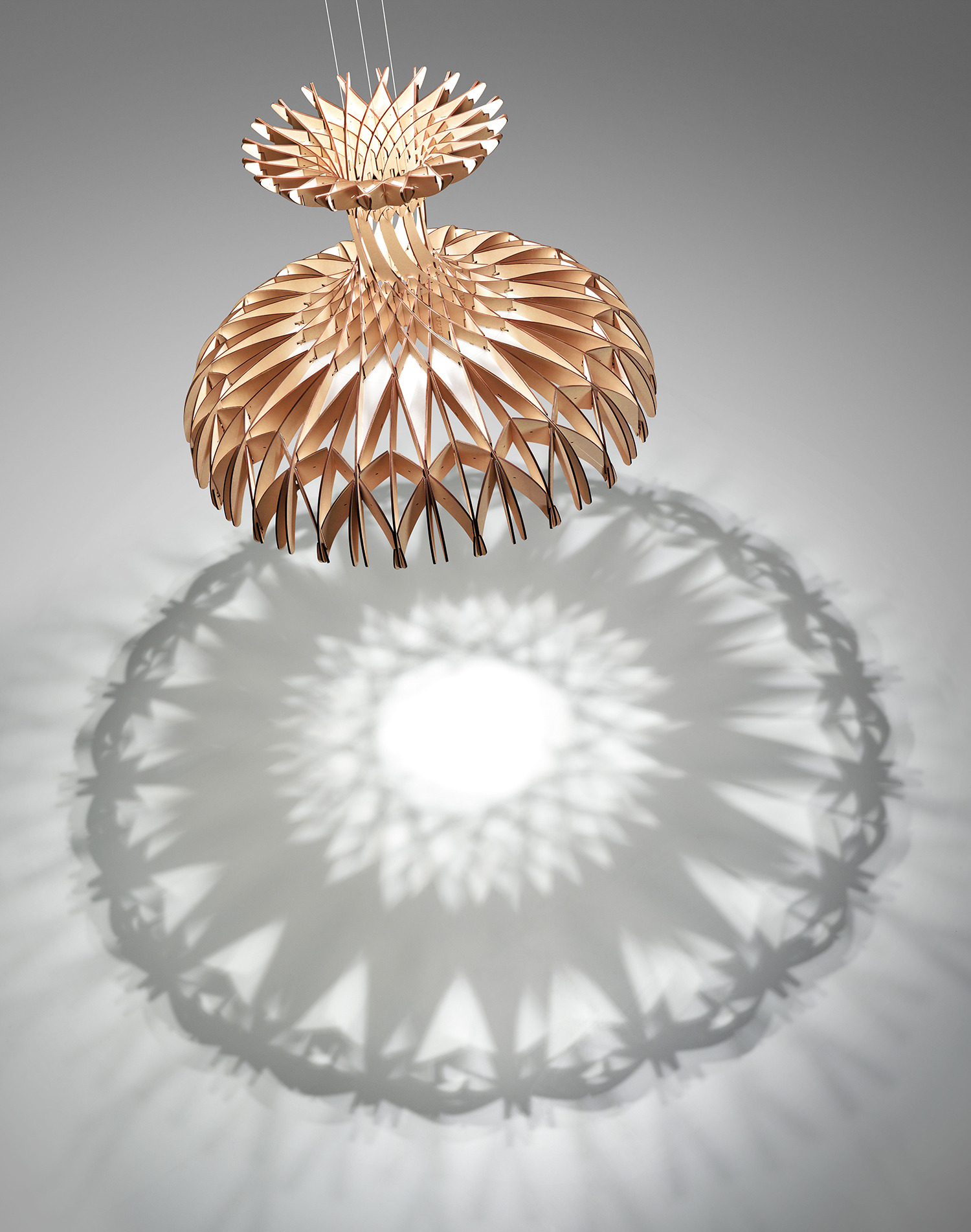 Suspension Dome en bois de hêtre par Benedetta Tagliabue x Bover