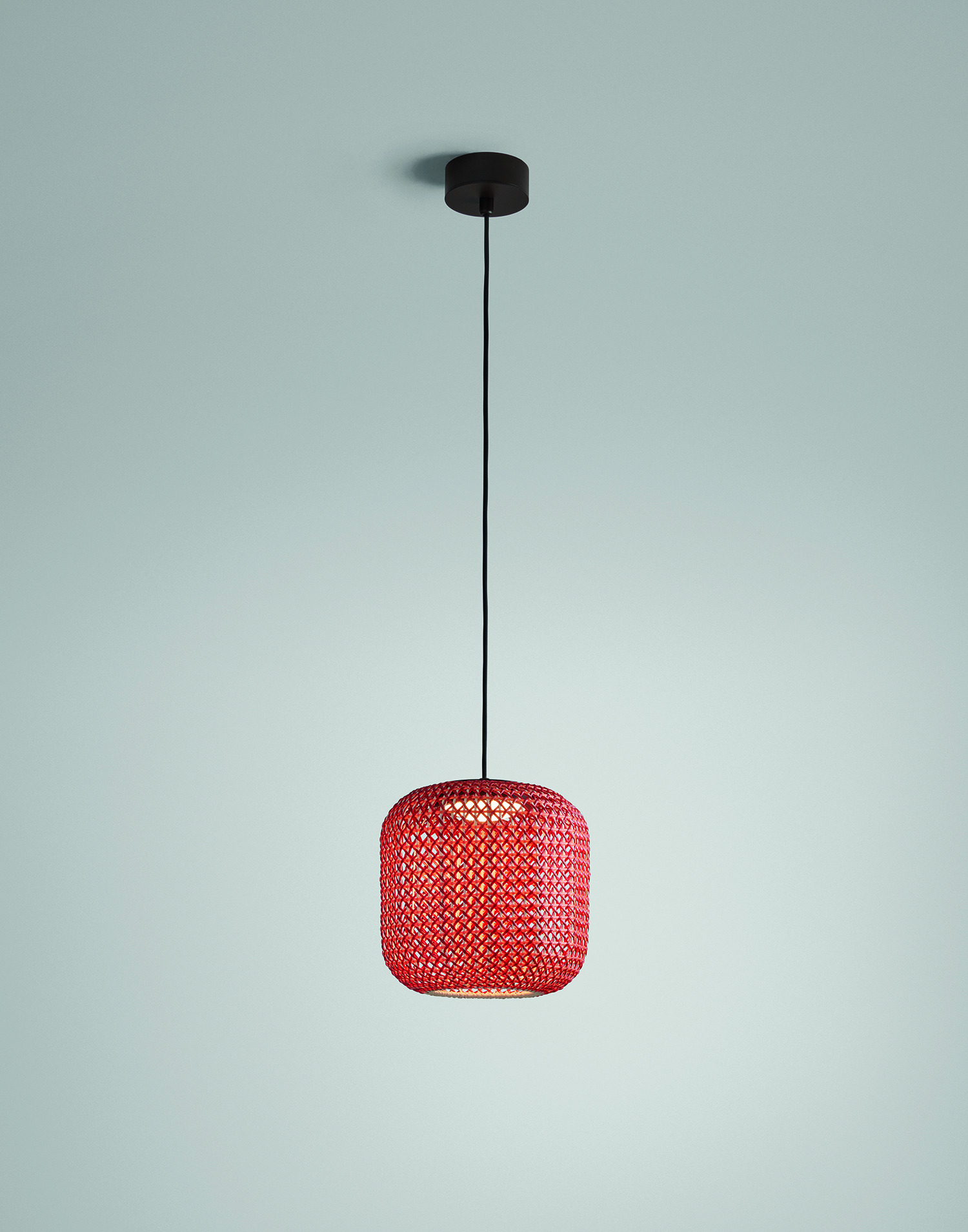 Suspension extérieur Nans S en fibre synthétique par Joana Bover x Bover Suspension extérieur Nans S en fibre synthétique par Joana Bover x Bover