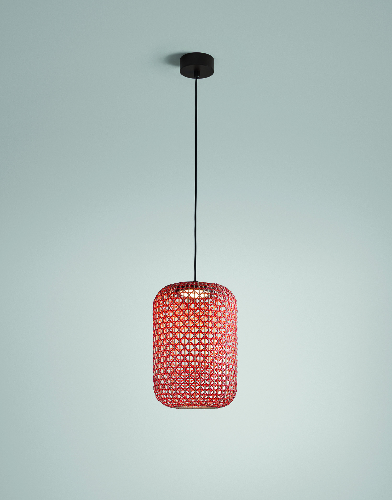 Suspension extérieur Nans S en fibre synthétique par Joana Bover x Bover Suspension extérieur Nans S en fibre synthétique par Joana Bover x Bover