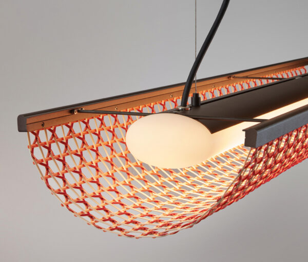 Suspension extérieur Nans S/140 en polyéthylène par Joana Bover x Bover