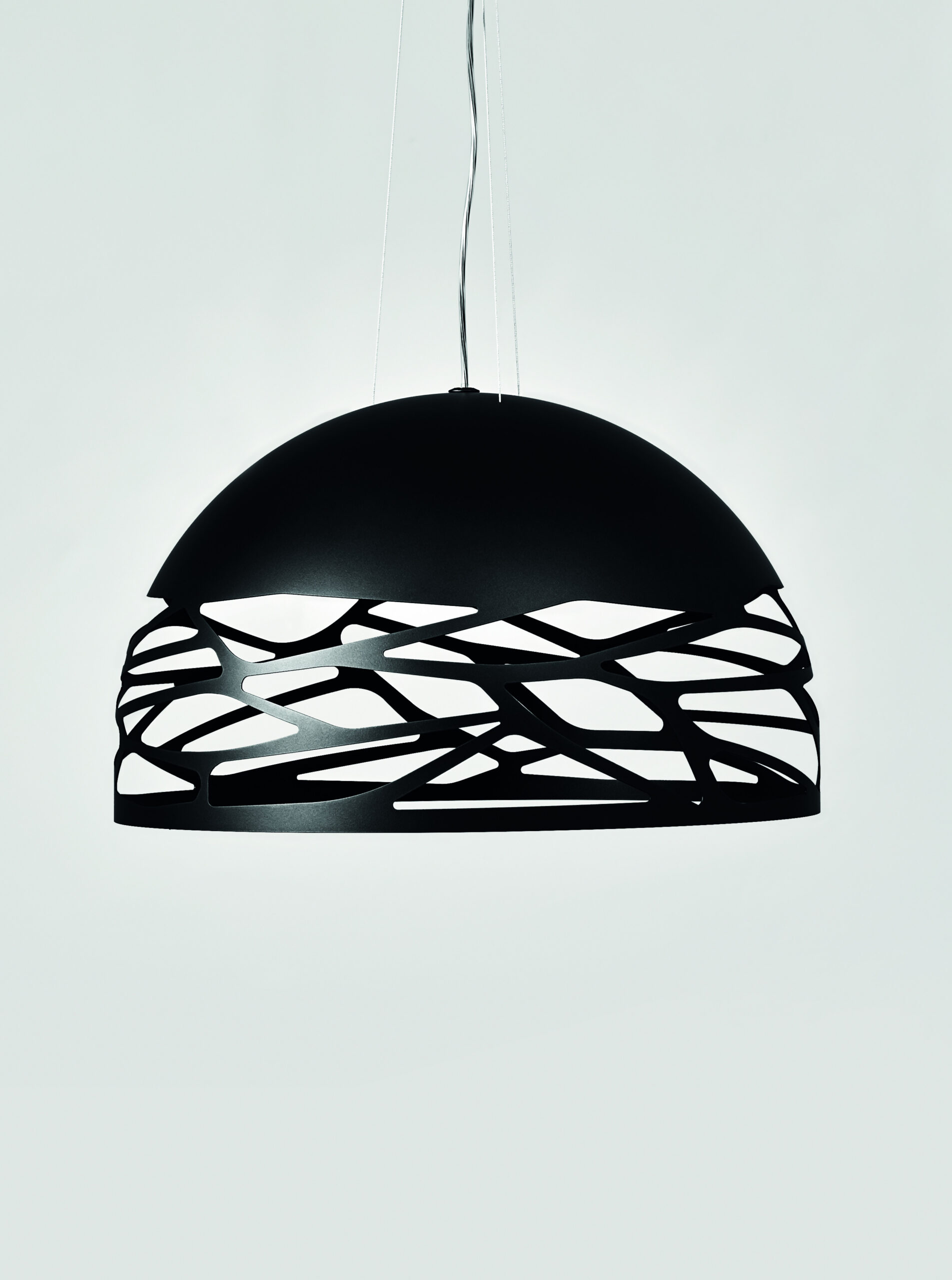 Suspension Kelly dome en métal par Andrea Tosetto x Lodes Suspension Kelly dome en métal par Andrea Tosetto x Lodes