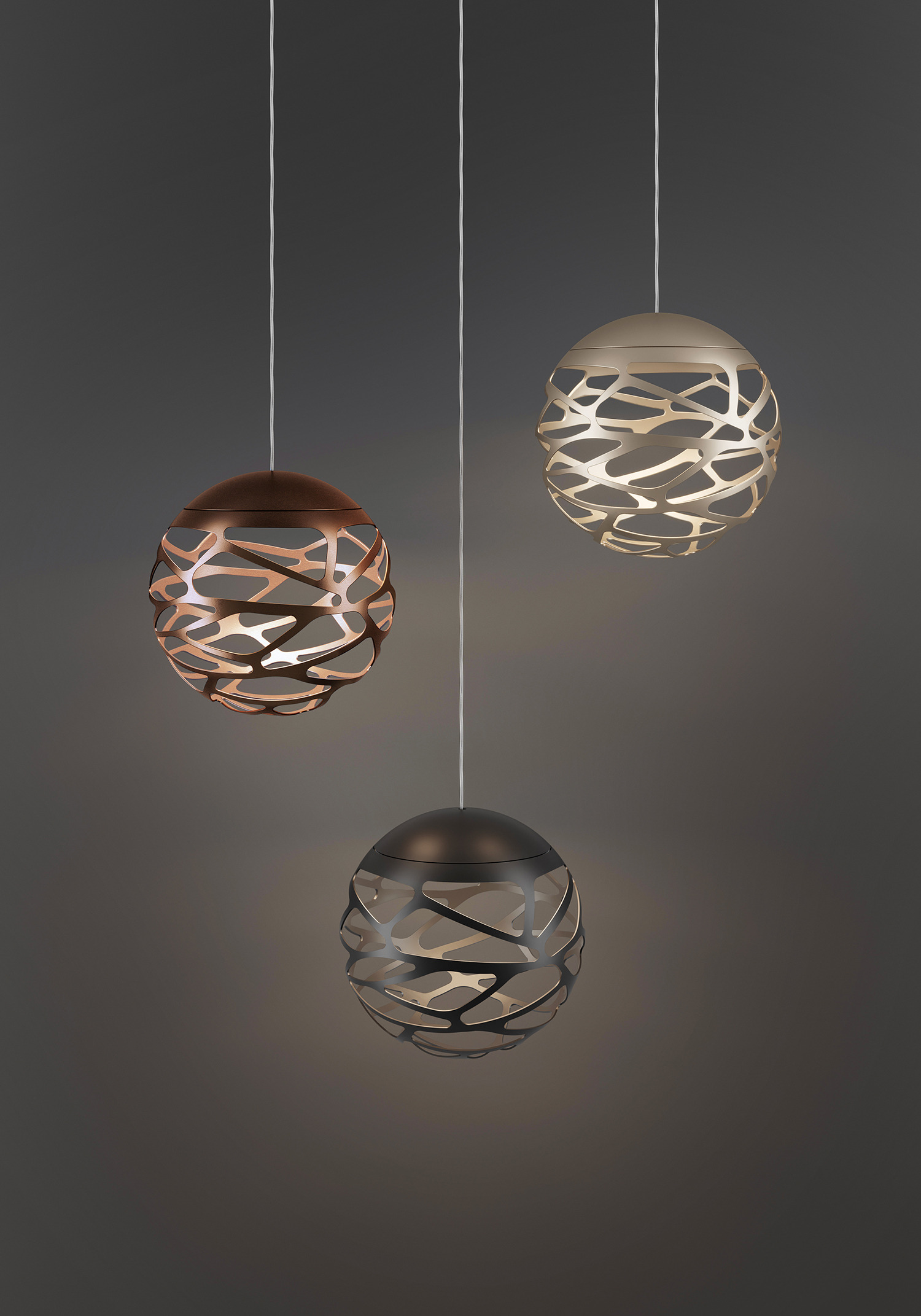 Suspension Kelly Cluster en métal par Andrea Tosetto x Lodes Suspension Kelly Cluster en métal par Andrea Tosetto x Lodes