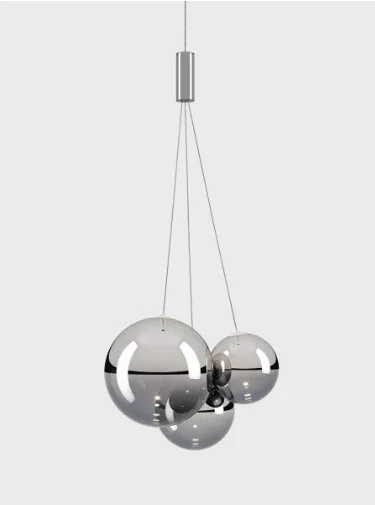 Suspension Random Cluster en verre soufflé par Chia–Ying Lee x Lodes Suspension Random Cluster en verre soufflé par Chia–Ying Lee x Lodes