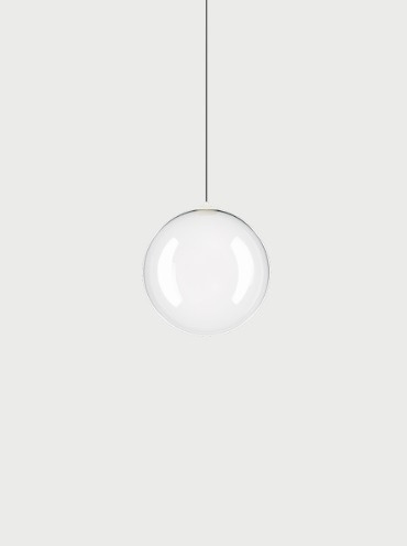 Suspension Random solo en verre soufflé par Chia–Ying Lee x Lodes Suspension Random solo en verre soufflé par Chia–Ying Lee x Lodes