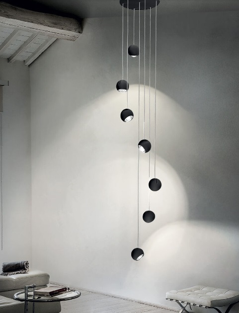 Suspension Spider en métal par Andrea Tosetto x Lodes Suspension Spider en métal par Andrea Tosetto x Lodes