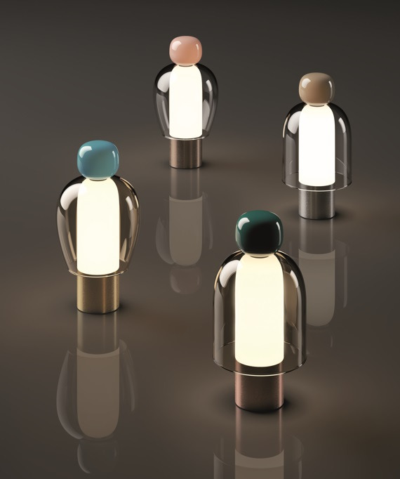 Lampe à poser Easy Peasy sans fil en verre par Luca Nichetto x Lodes Lampe à poser Easy Peasy sans fil en verre par Luca Nichetto x Lodes