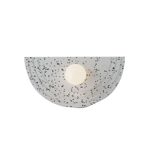 Applique murale Regina en plastique recyclé par Robin Lamps