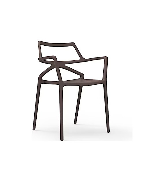 Chaise avec accoudoirs Delta en polypropylène au design contemporain par Jorge Pensi x Vondom Chaise avec accoudoirs Delta en polypropylène au design contemporain par Jorge Pensi x Vondom