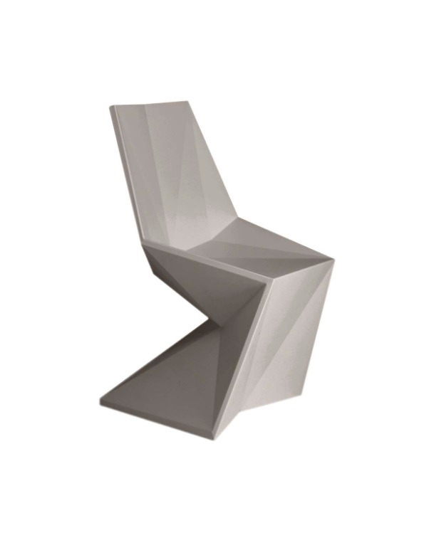 Chaise Vertex en polyéthylène au design contemporain par Karim Rashid x Vondom Chaise Vertex en polyéthylène au design contemporain par Karim Rashid x Vondom