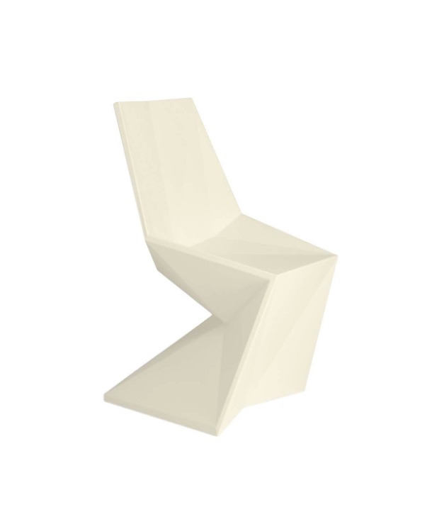 Chaise Vertex en polyéthylène au design contemporain par Karim Rashid x Vondom Chaise Vertex en polyéthylène au design contemporain par Karim Rashid x Vondom