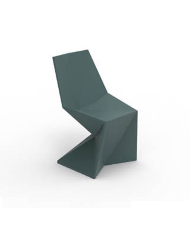 Chaise Vertex en polyéthylène au design contemporain par Karim Rashid x Vondom Chaise Vertex en polyéthylène au design contemporain par Karim Rashid x Vondom