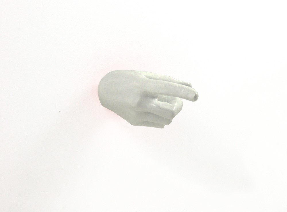 Patère originale et design Hand Job Point par Thelermont Hupton Patère originale et design Hand Job Point par Thelermont Hupton
