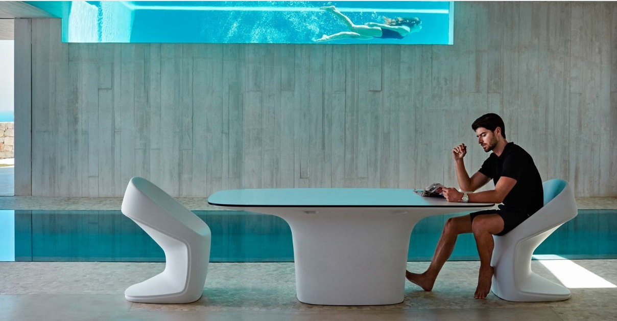 Chaise Ufo en polyethylene au design contemporain par Ora Ïto x Vondom Chaise Ufo en polyethylene au design contemporain par Ora Ïto x Vondom