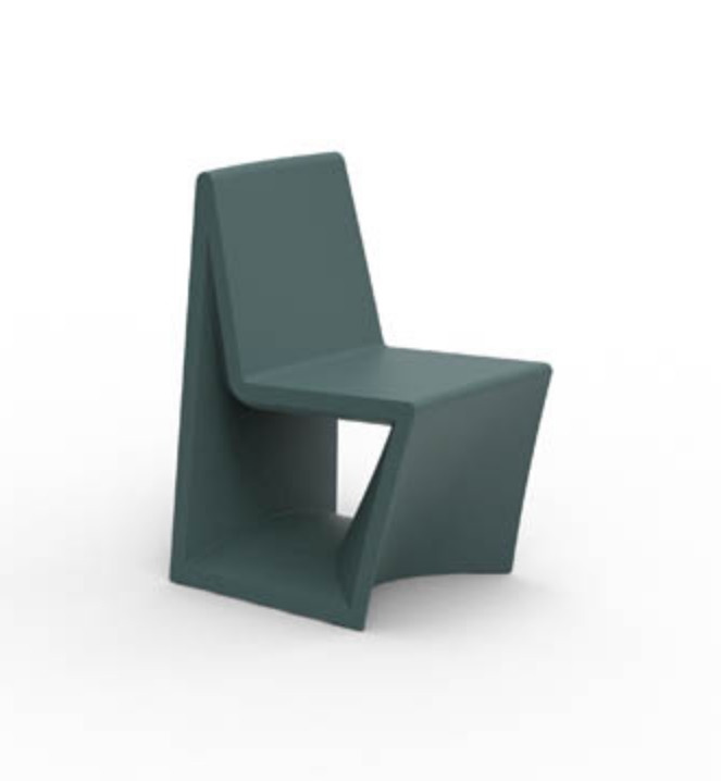 Chaise Rest en polyéthylène au design contemporain par A-cero x Vondom Chaise Rest en polyéthylène au design contemporain par A-cero x Vondom