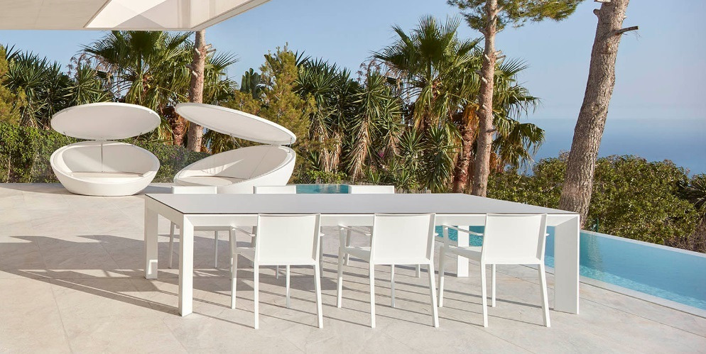 Chaise Quartz en polypropylène au design contemporain par Ramón Esteve x Vondom Chaise Quartz en polypropylène au design contemporain par Ramón Esteve x Vondom