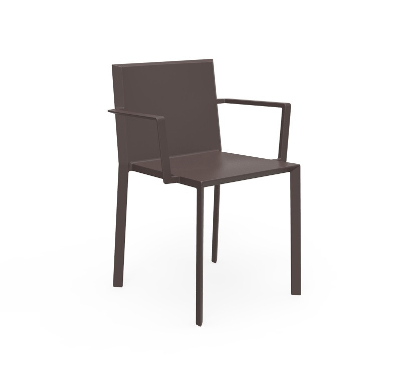 Fauteuil Quartz en polypropylène au design contemporain par Ramón Esteve x Vondom Fauteuil Quartz en polypropylène au design contemporain par Ramón Esteve x Vondom