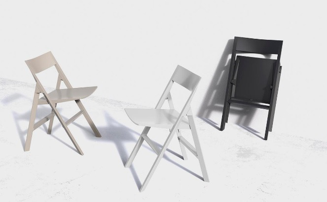 Chaise pliante Quartz en polypropylène au design contemporain par Ramón Esteve x Vondom Chaise pliante Quartz en polypropylène au design contemporain par Ramón Esteve x Vondom