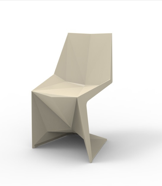 Chaise Voxel en polypropylène au design contemporain par Karim Rashid x Vondom Chaise Voxel en polypropylène au design contemporain par Karim Rashid x Vondom
