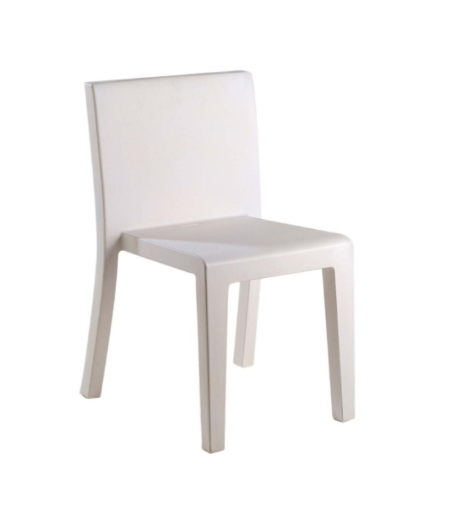 Chaise Jut en résine de polyéthylène au design contemporain par Studio Vondom x Vondom